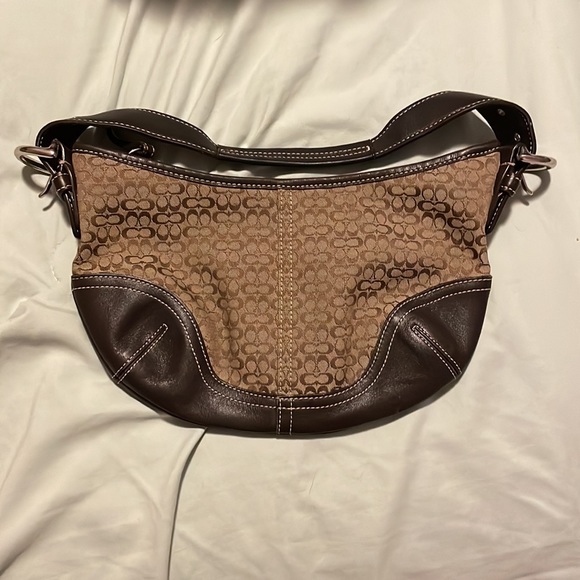 Coach Tiny Signature Bag - Picture 2 of 7